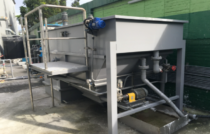 Dissolved Air Flotation System in wastewater treatment of a laundry store
